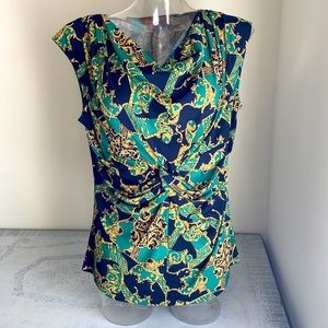 Ellen Tracy pullover sleeveless blouse. Twist bodice. Size Large.